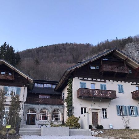 Apartment In Historischer Villa Mit Parkplatz Grünau im Almtal Εξωτερικό φωτογραφία